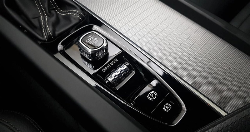 Volvo XC 60 cena 149900 przebieg: 77278, rok produkcji 2019 z Wągrowiec małe 352